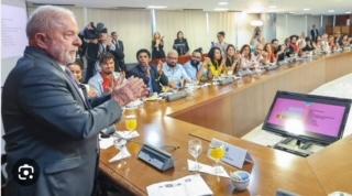 O BRASIL DESCOBRIU O 