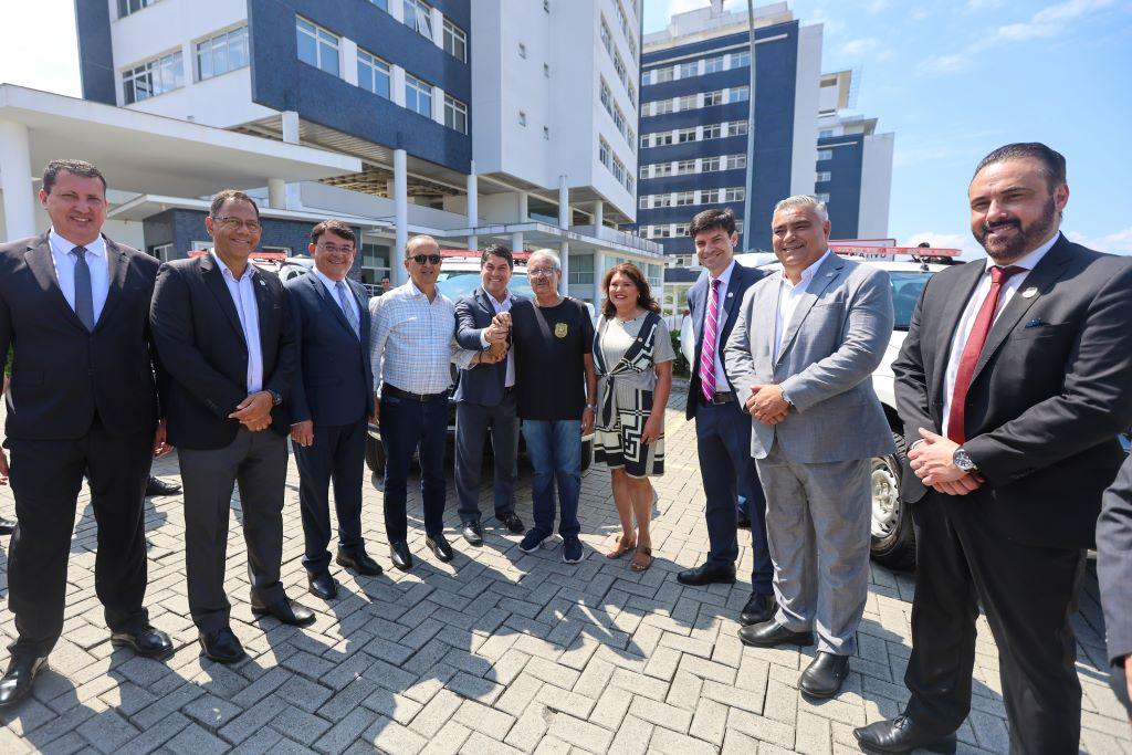 Governo do estado entrega equipamentos e viaturas para a Polícia Civil de Santa Catarina