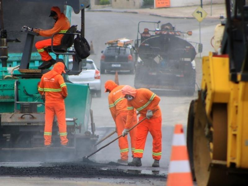 Prosseguem licitações para pavimentar 63 ruas em Jaraguá do Sul