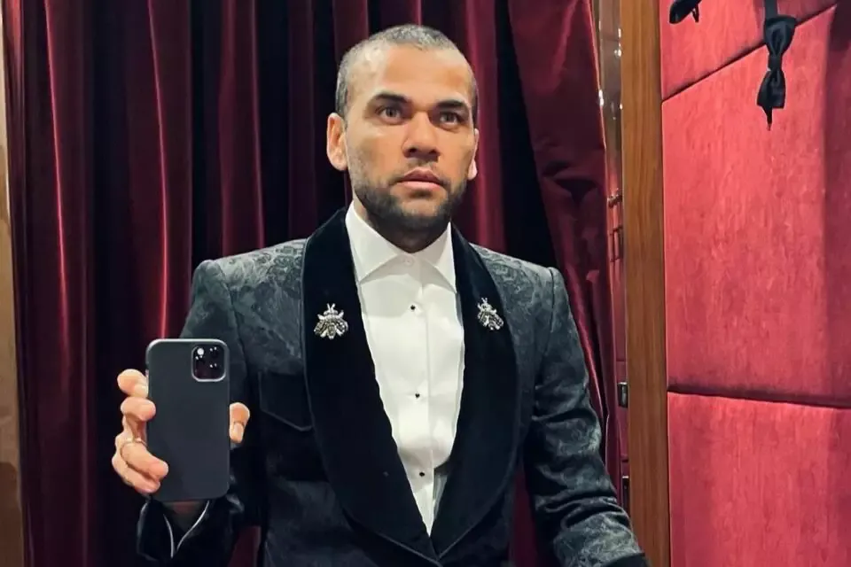 Justiça da Espanha libertará Daniel Alves sob fiança de R$ 5,4 milhões