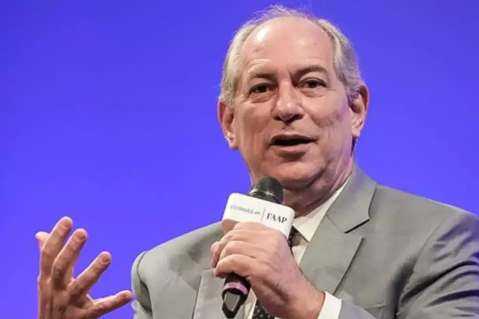 Após ‘assessora para assuntos de cama’, Ciro chama senadora de ‘cortesã’