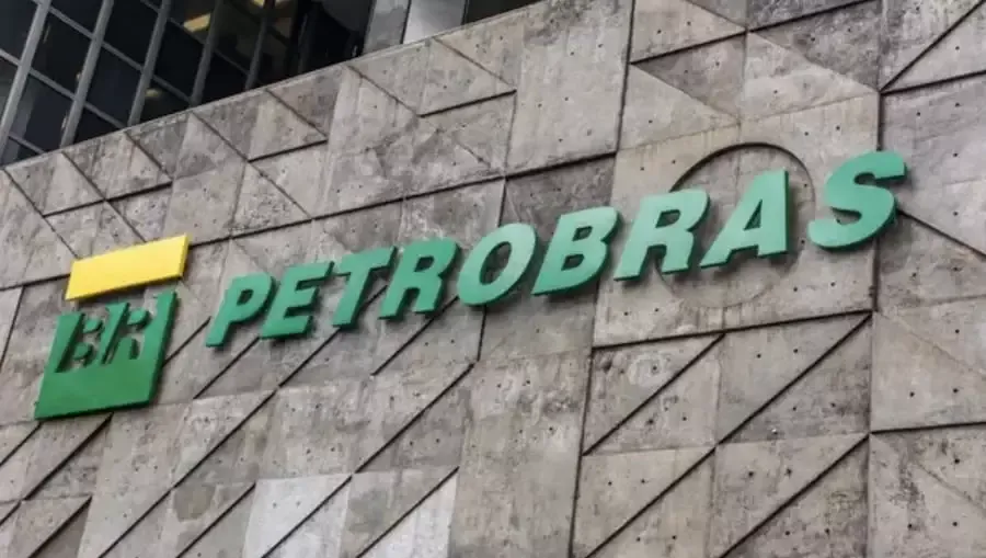 Brasil ‘descondena’, e EUA apuram suborno na Petrobras