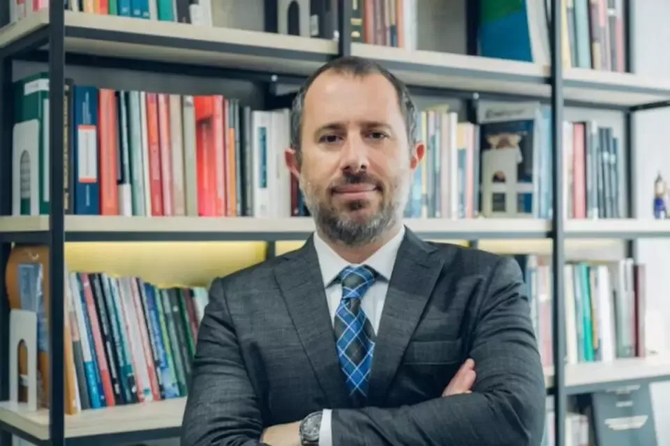 Entre aspas, ‘comissão de ética’ virou pizzaria