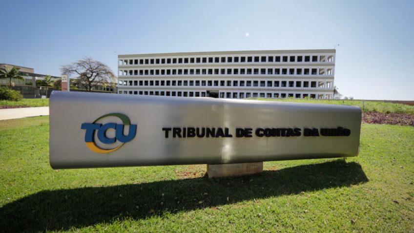 TCU pune auditor da Receita Federal suspeito de receber R$ 160 milhões