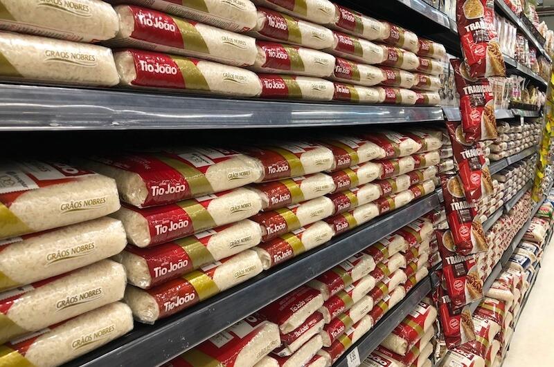 Arroz importado sairia mais caro que preço atual no supermercado