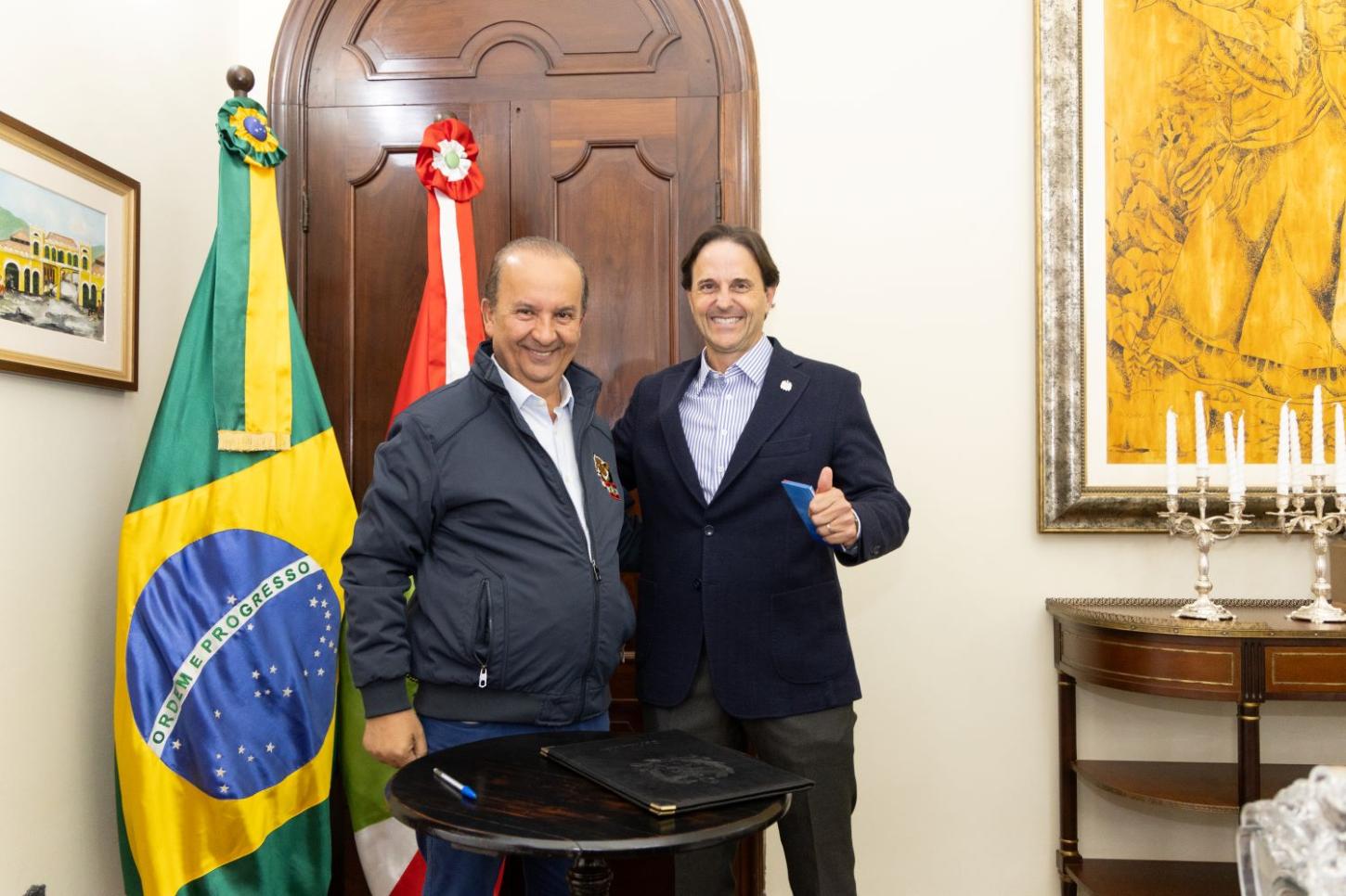 Governador dá posse a Paulo Bornhausen como novo secretário