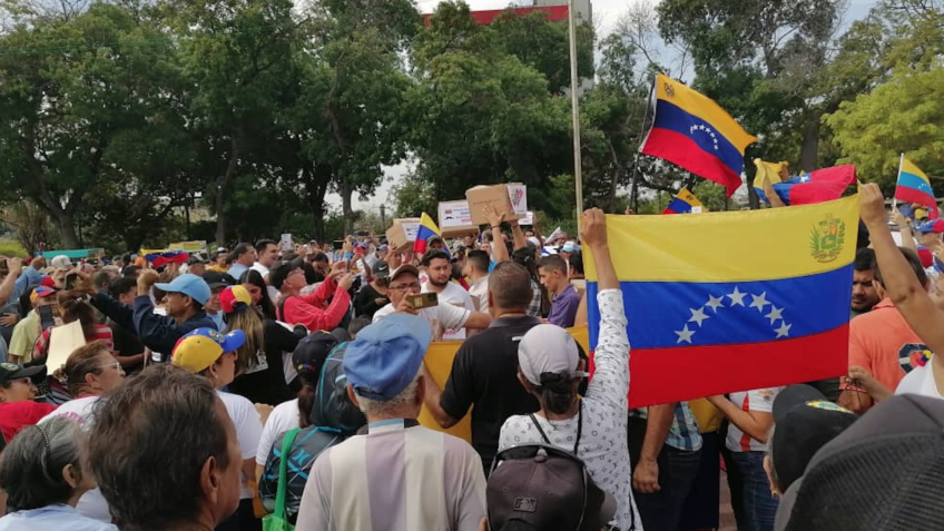 Número de jornalistas presos na Venezuela aumenta para 12.