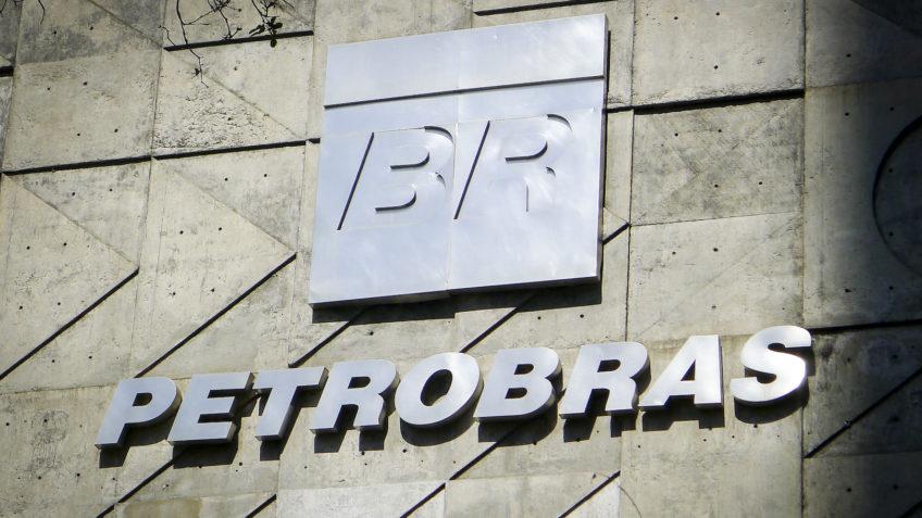 Petrobras tem prejuízo de R$ 2,6 bi no 2º trimestre de 2024.
