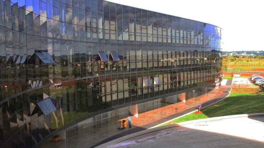 Conselho aprova pagar mais R$ 241 mi de auxílio-moradia a juízes.