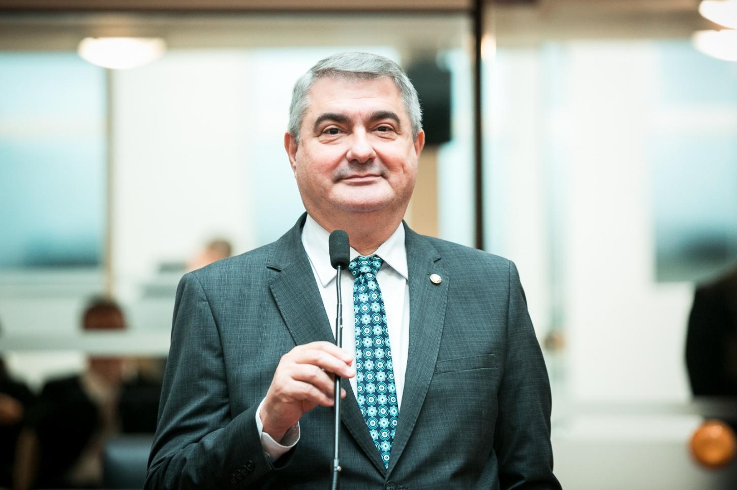 Lunelli apresenta pacote de medidas para ampliar número de doadores de medula óssea em SC