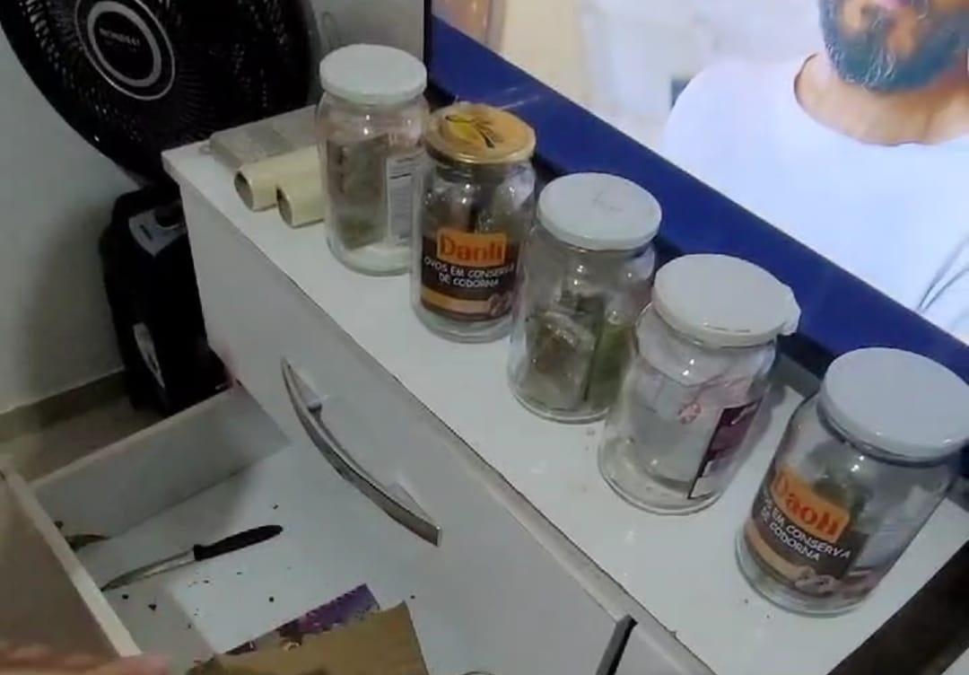 Polícia Civil prende homem por tráfico de drogas em Balneário Camboriú