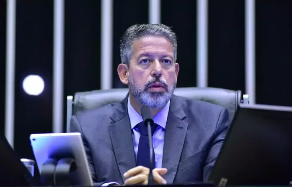 Lira apoia PEC que limita decisões monocráticas no STF