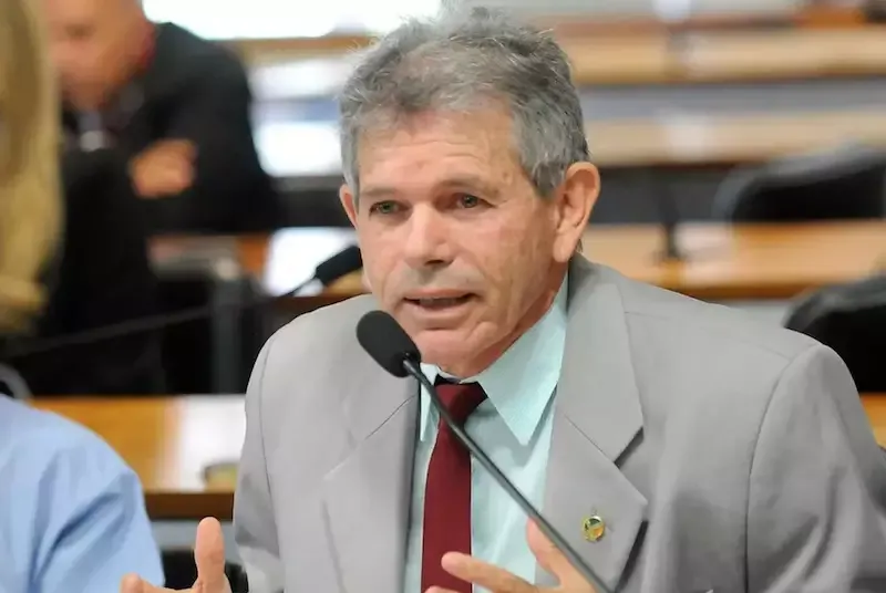 Polícia prende ex-presidente do PT de Brasília por pedofilia; vítimas têm 12 e 13 anos