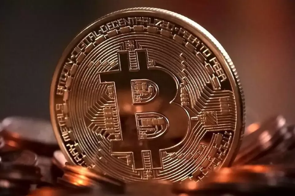 Bitcoin quebra recorde histórico após vitória de Trump nos EUA