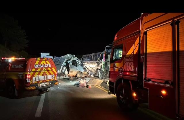 Feriado de Natal registra 16 mortes e 157 acidentes nas rodovias federais em SC