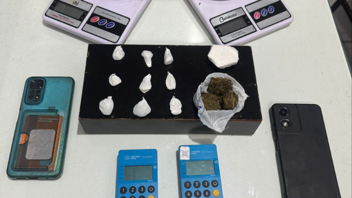 Polícia Militar detém dois homens por tráfico de drogas e associação para o tráfico em Jaraguá do Sul