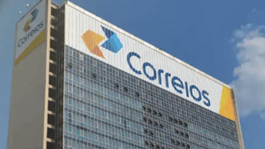 Sob risco de falir, Correios gastam R$ 200 milhões em “vale peru”.