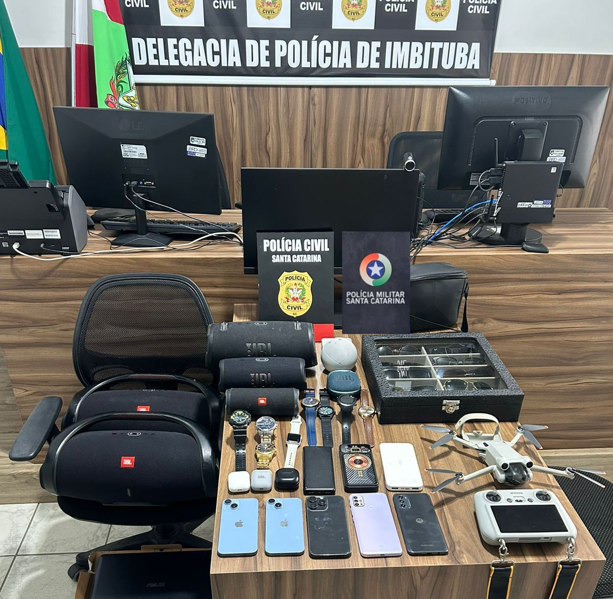 Delegacia de Imbituba localiza e prende casal suspeito de furtos na Praia do Rosa