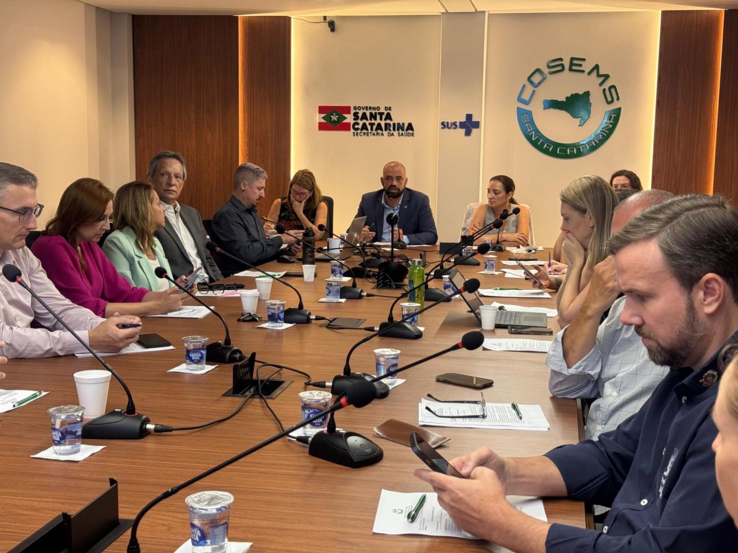 Secretaria da Saúde e municípios vão ampliar faixa etária de vacinação contra a dengue em Santa Catarina