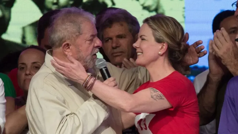 Avaliação positiva de Lula entre as mulheres despenca ao pior nível deste mandato