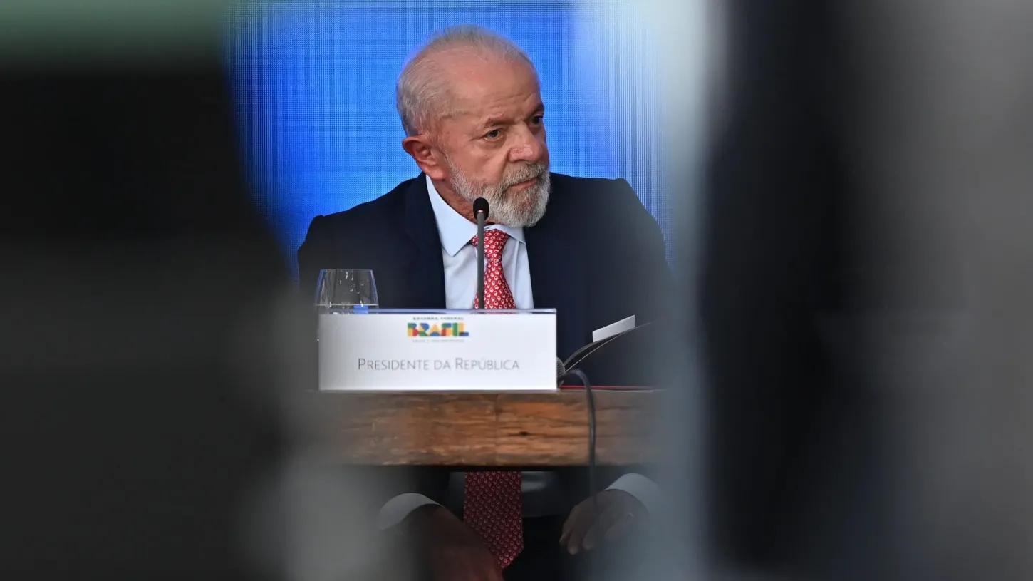 Lula descarta controle de gastos e aposta em medidas que podem elevar rombo