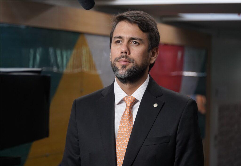 Cotado para substituir Juscelino é rival do ex-ministro