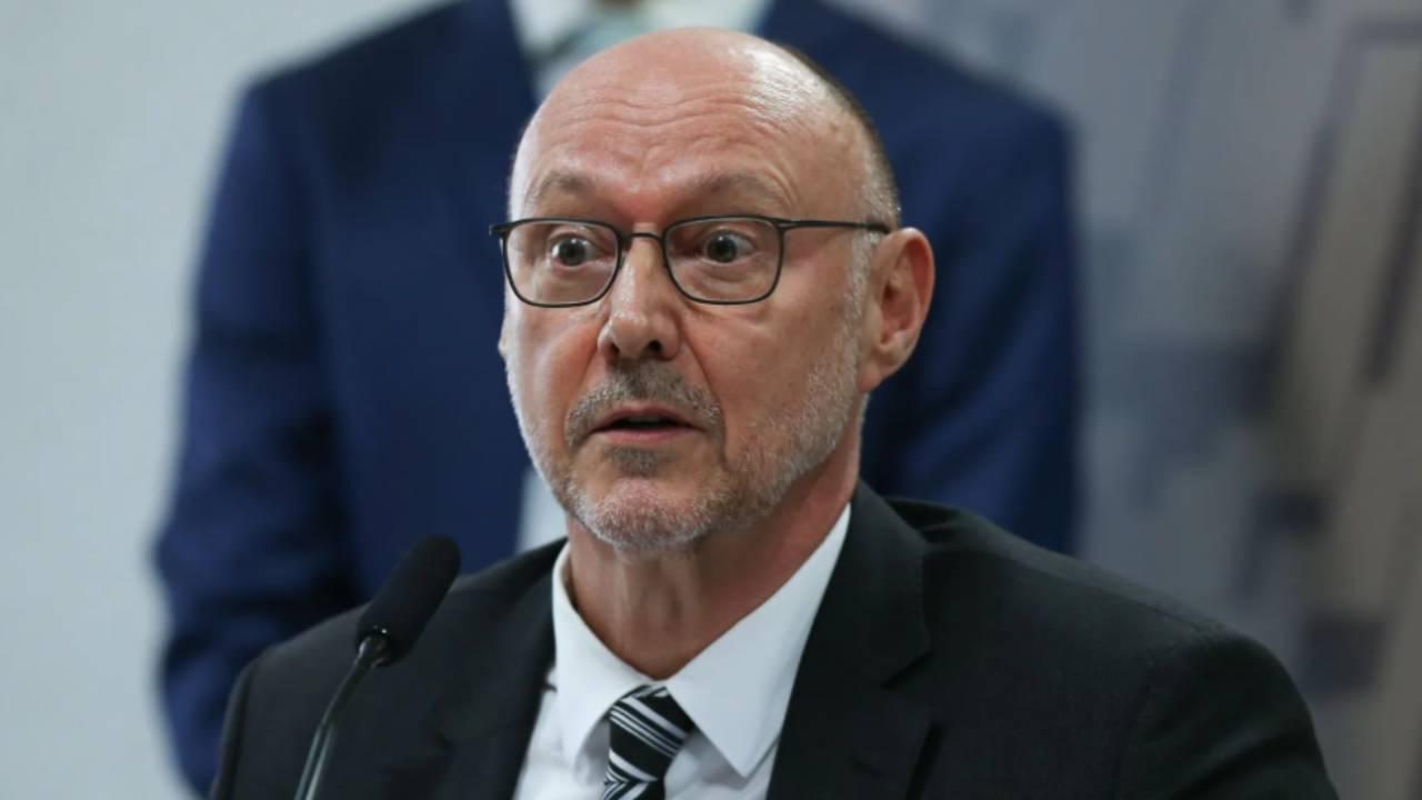 Investigação de espionagem da Abin no Paraguai é ‘nitroglicerina pura’