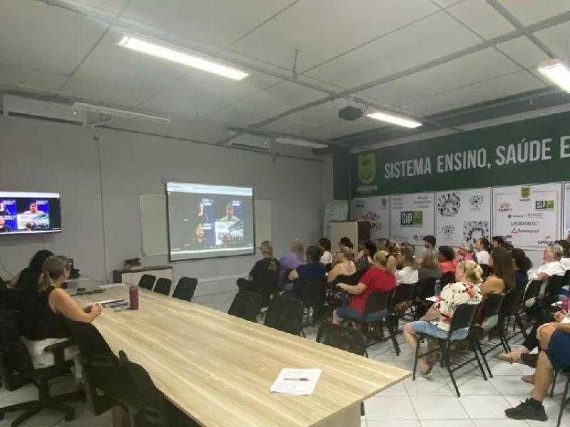 Saúde promove ciclo de capacitações voltadas aos agentes comunitários