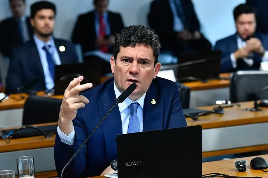 Senado ouvirá ministro sobre asilo concedido à ex-primeira-dama do Peru
