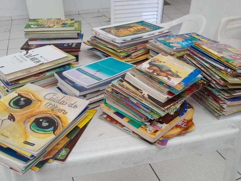 Biblioteca Pública recebe livros e gibis arrecadados pelo Streetball