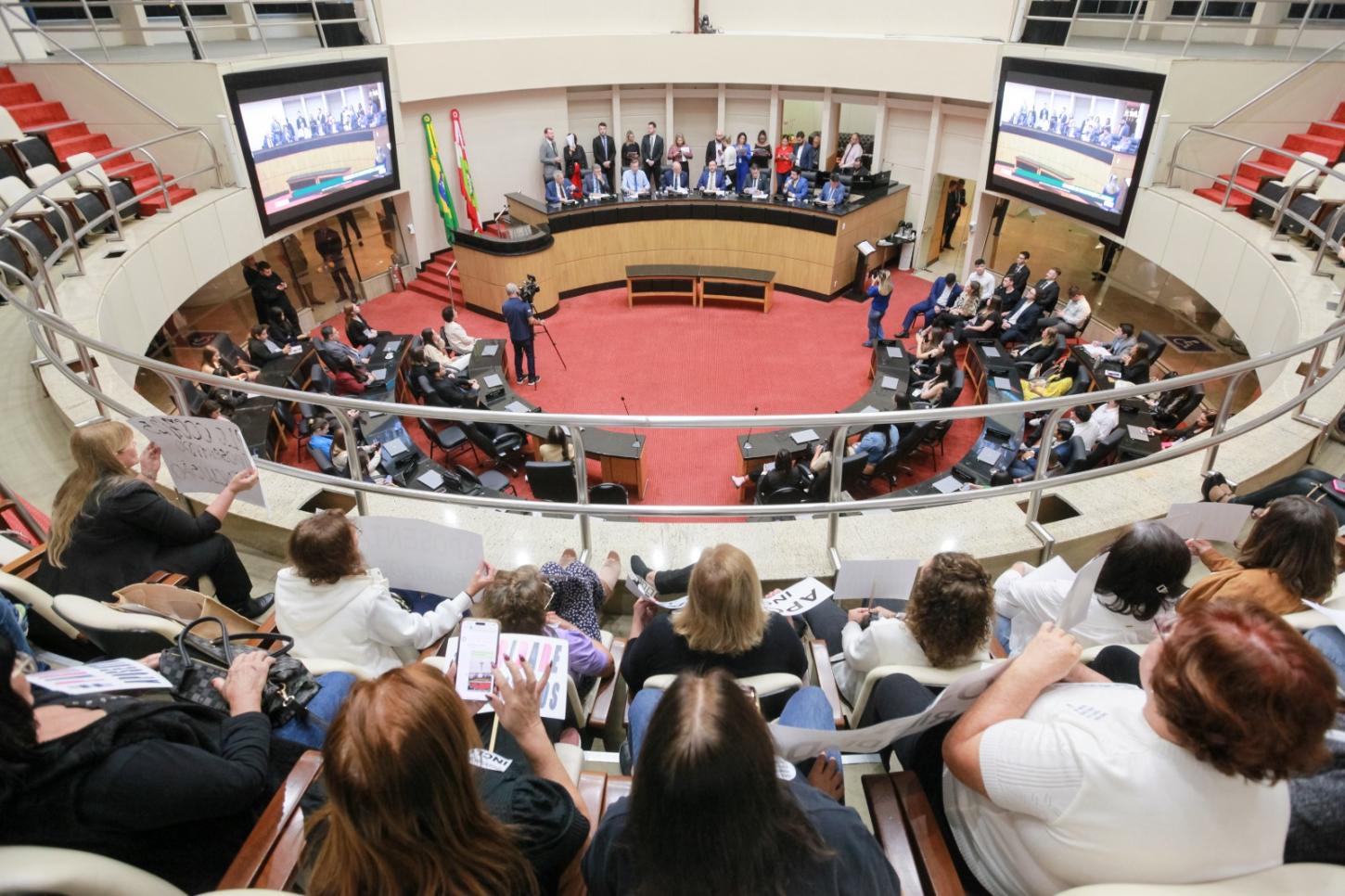 CCJ aprova projeto de Lunelli que regulariza bingos beneficentes