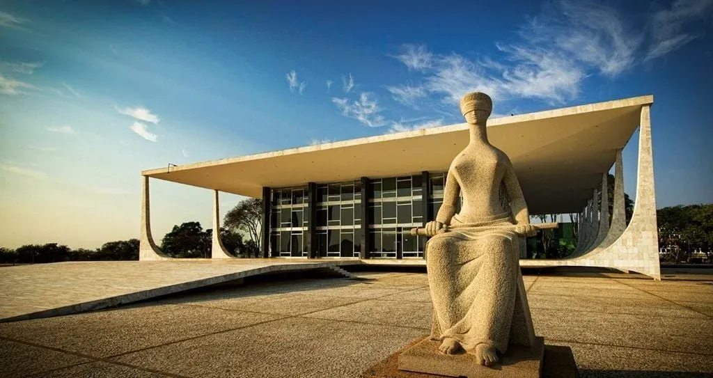 Centrão manda alerta a Bolsonaro sobre sua prisão