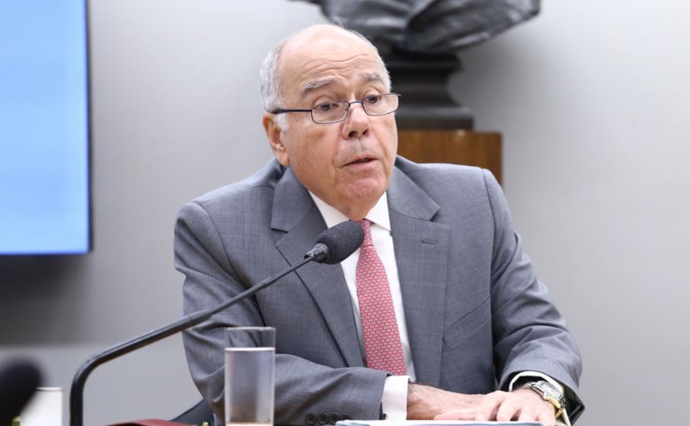 Chanceler cita opção de visto para os EUA usado por tiranos