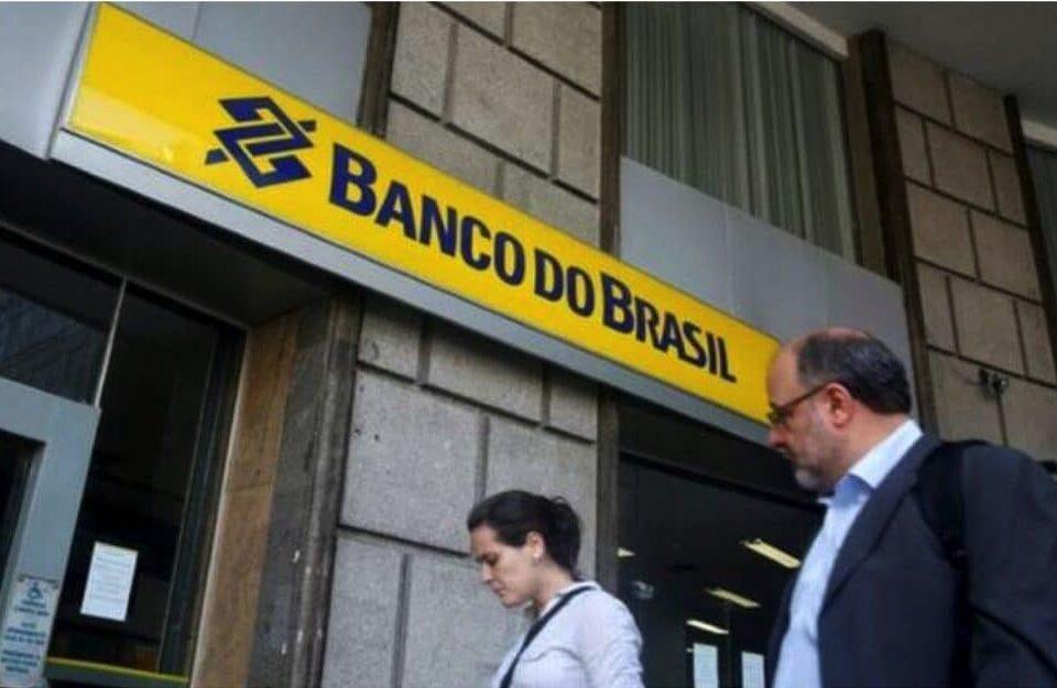 Desacertos do governo Lula contaminam o BB