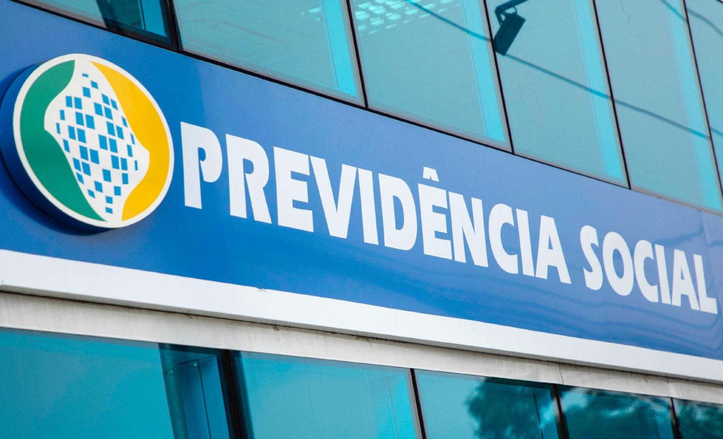 Farra do INSS atinge bancos com acordos em massa e fraudes no consignado