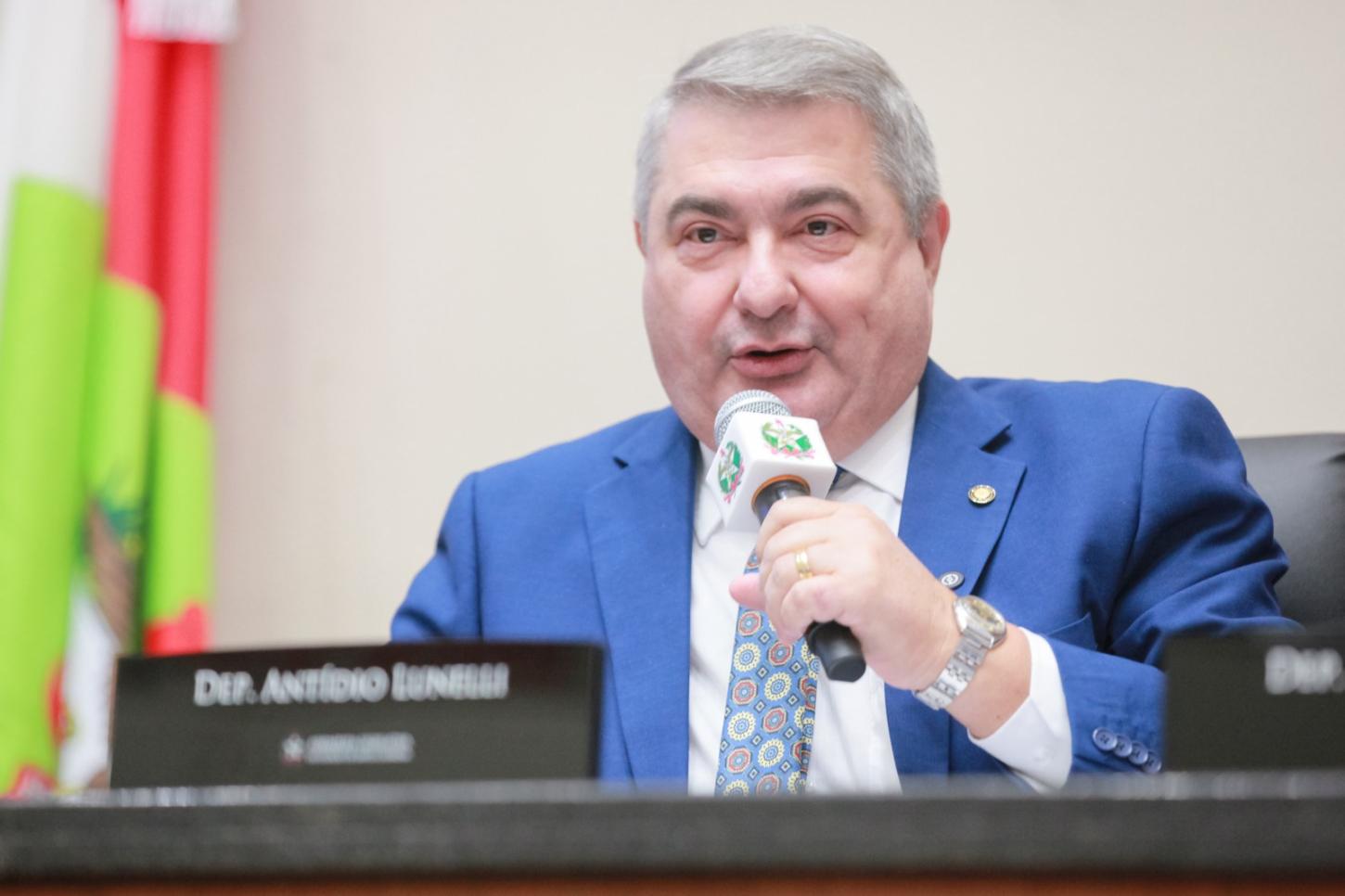 Lunelli propõe percentual fixo do IPVA para investimento nas rodovias estaduais