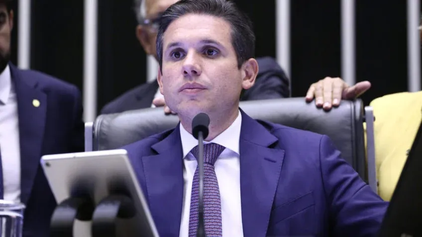 Motta solicita ao STF que regra de sobras eleitorais valha só em 2026