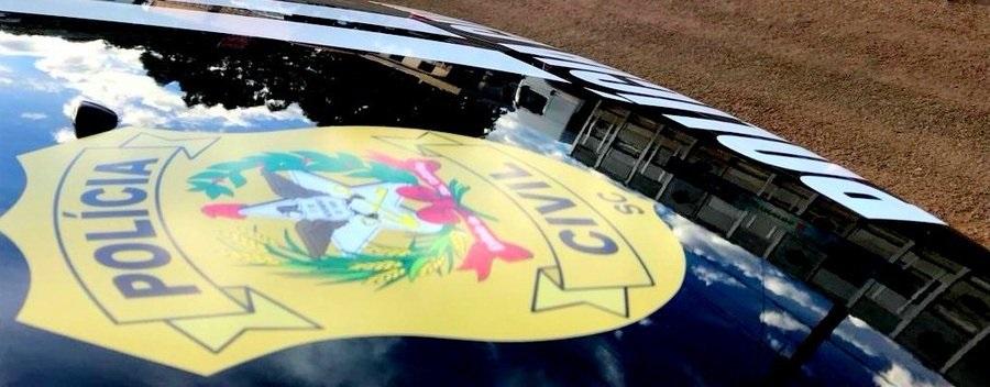 Polícia Civil de SC presta apoio à operação “Broker Phantom” e prende mulher na Capital