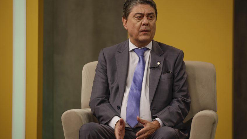 Secretário do Consumidor recebeu acusados de fraude no INSS.