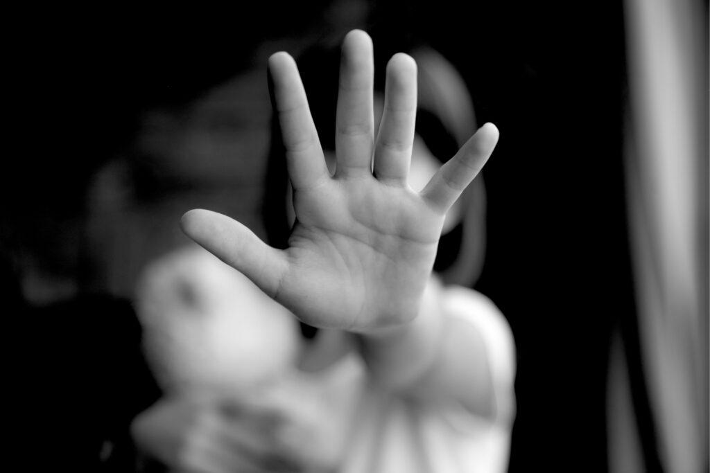 Avô é condenado a mais de 37 anos de prisão por estupro de vulnerável praticado contra a neta