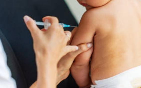 Saúde promove ação de vacinação contra o sarampo