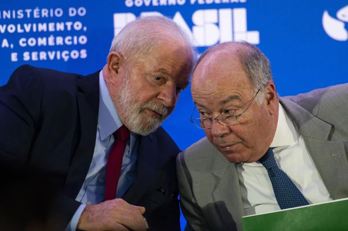 Tarifaço: Lula impediu o Itamaraty de atuar; chanceler até vazou do Brasil