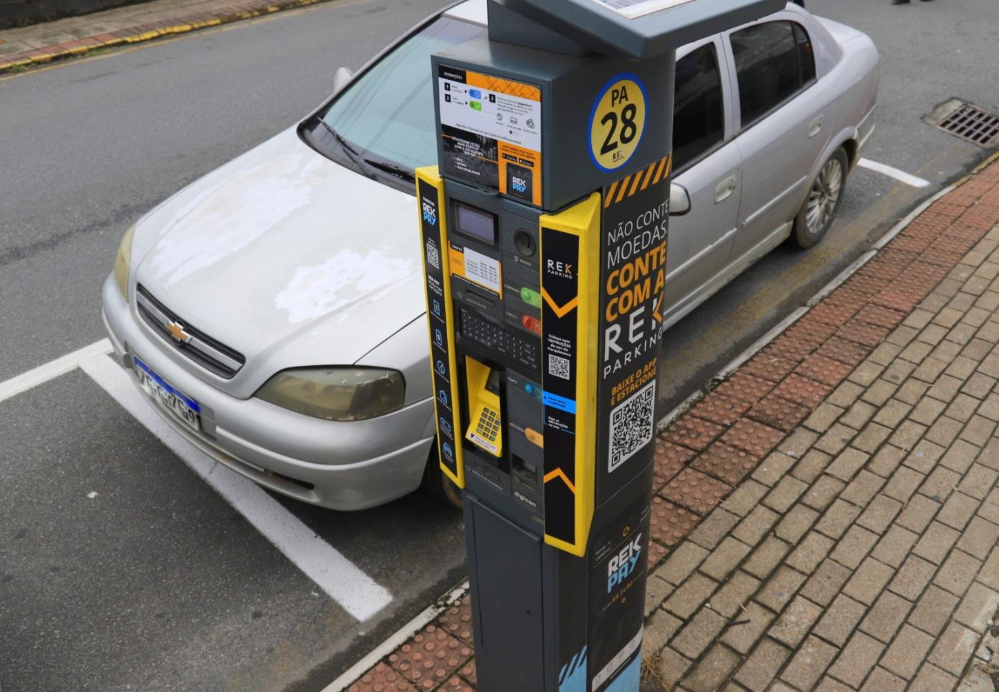 Taxa de Pós-Utilização do estacionamento rotativo está em vigor
