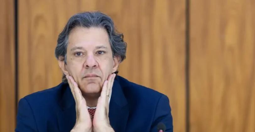 Haddad passou vergonha porque EUA só discutem tarifa com Bolsonaro livre