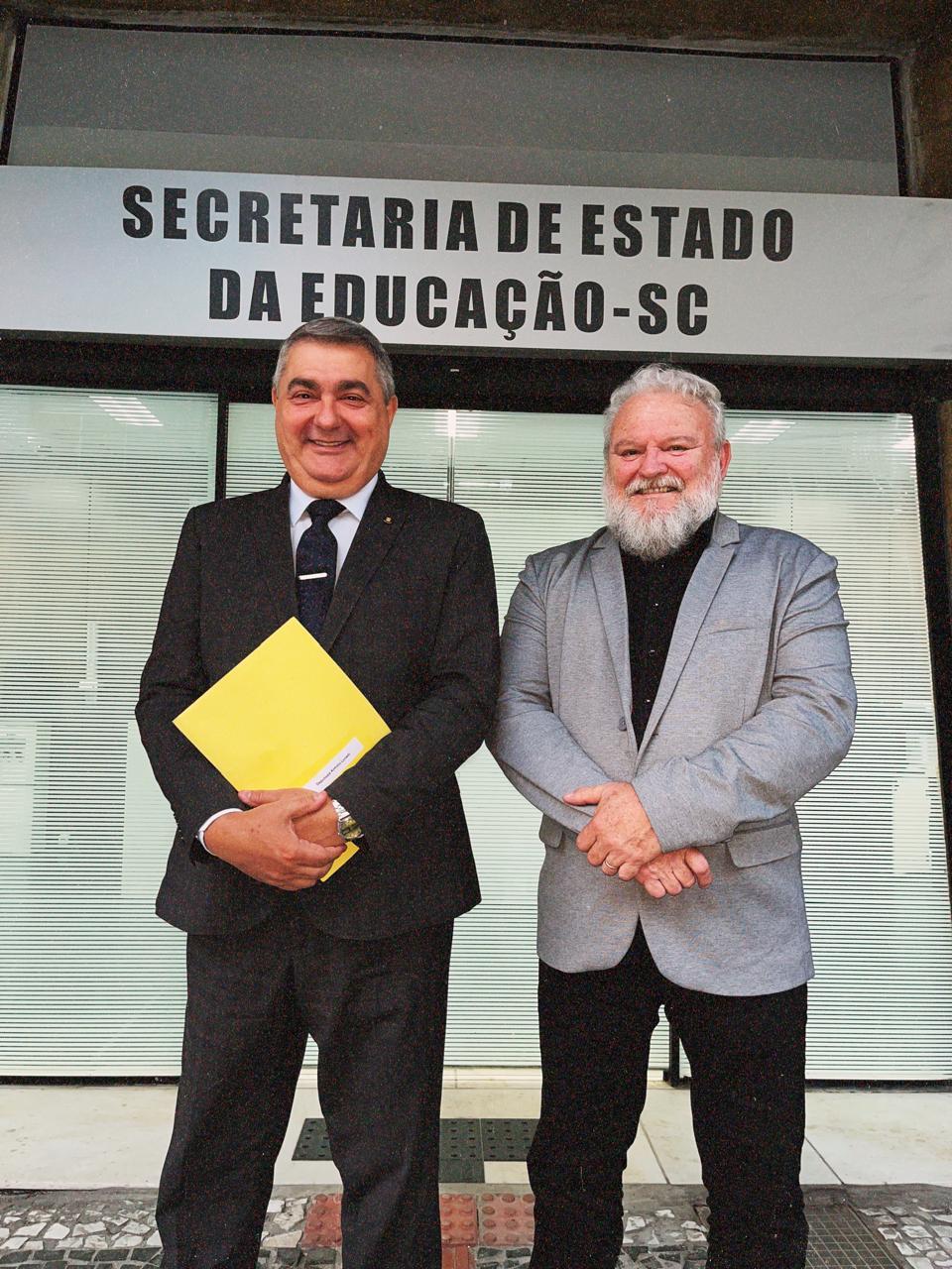 Lunelli reivindica nova escola ou reforma urgente da Euclides da Cunha, em Nereu Ramos