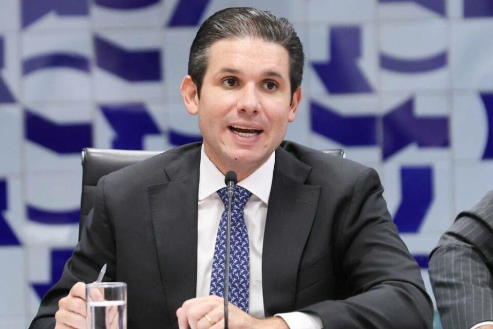 Morde-assopra: Motta irá segurar anistia e cassação