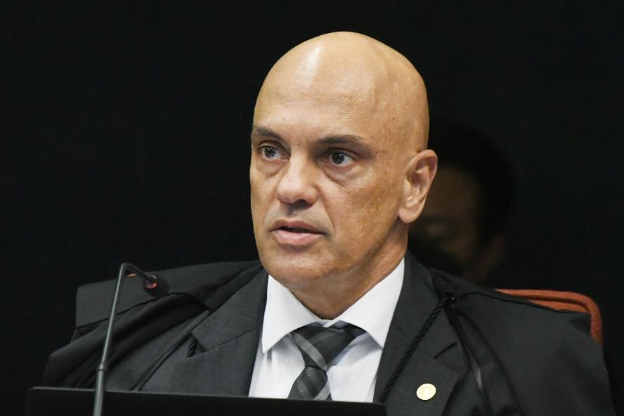 Oposição cobra impeachment de Moraes após novo escândalo