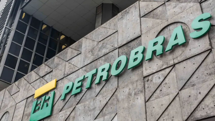 Petrobras aumenta preço do querosene de aviação em 4,7%