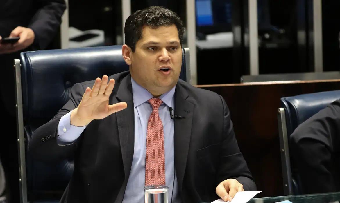 PL e PP querem forçar análise de impeachment