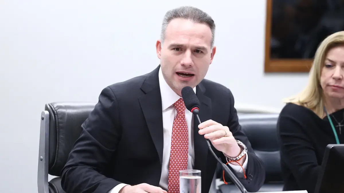 Presidente do Conselho de Ética não vê quebra de decoro em ações de Eduardo Bolsonaro
